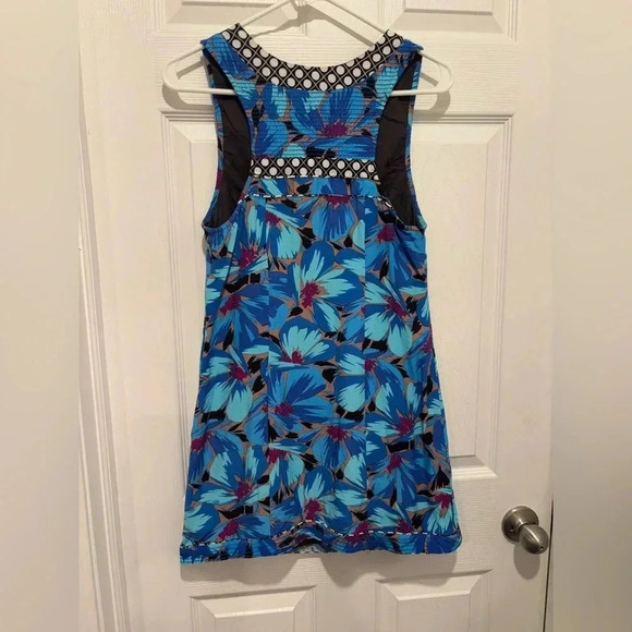 Free People Hibiscus Floral Pattern Dress Size 2. Lined, side zipper closure. - Picture 3 of 7